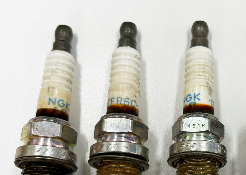 スパークプラグ交換で発見！